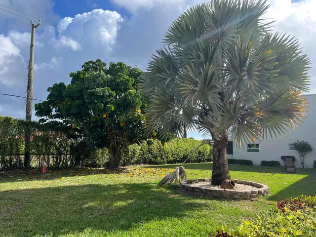  Residence photo 32