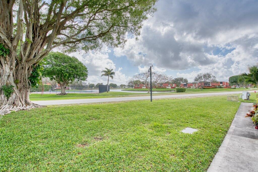  Residence photo 4
