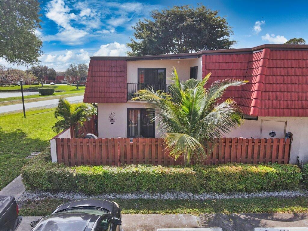  Residence photo 9