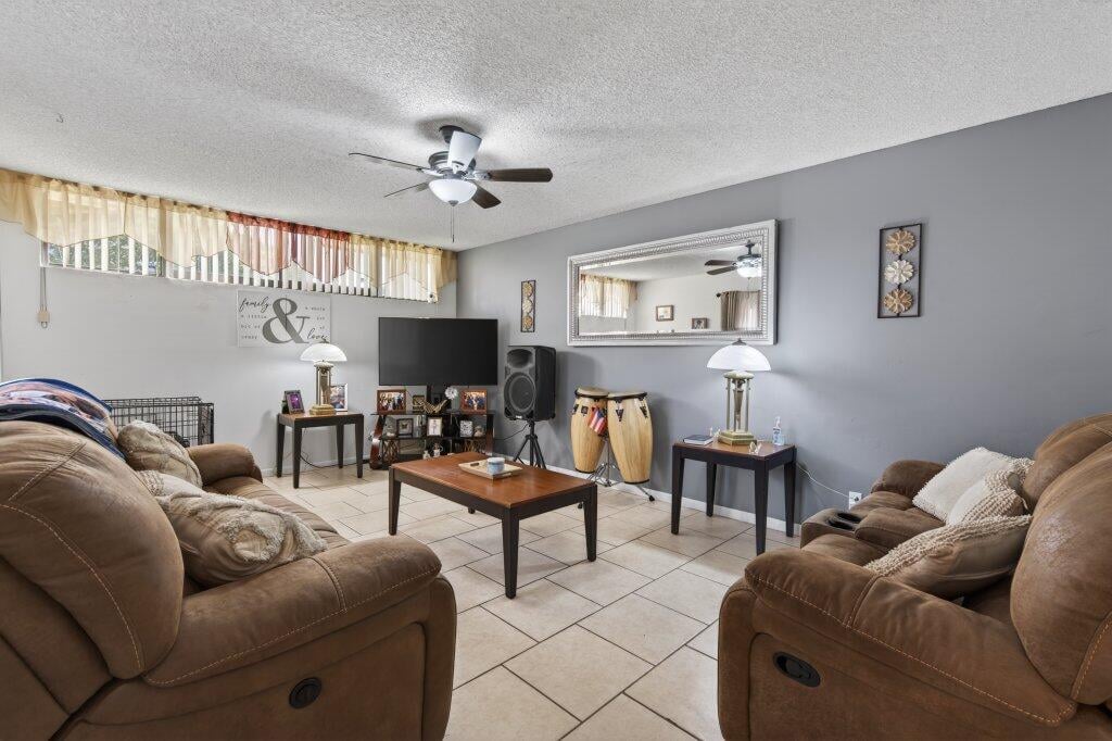  Residence photo 14