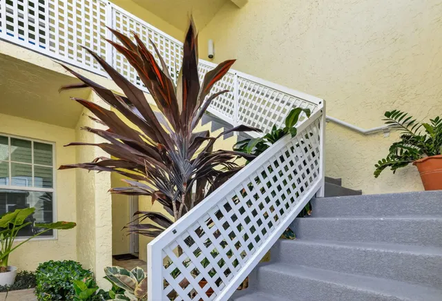 Residence photo 3
