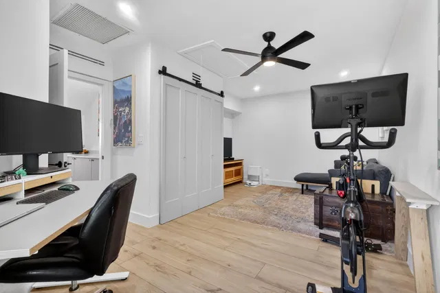 Residence photo 10