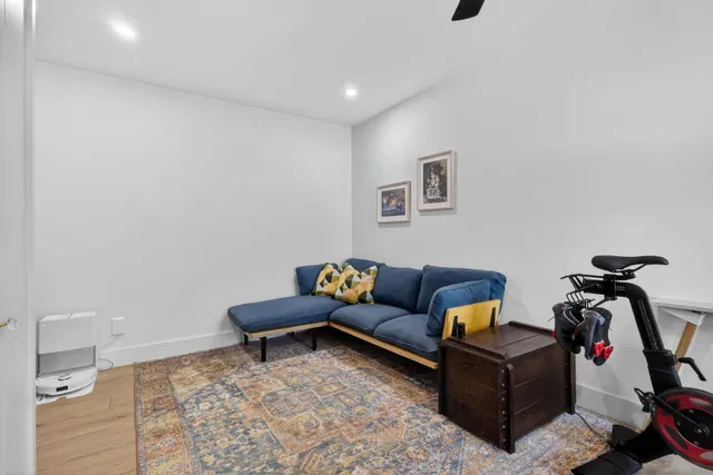 Residence photo 11