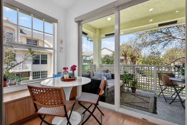 Residence photo 28