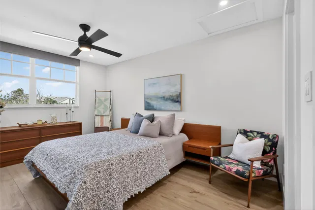 Residence photo 52