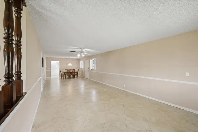 Unit 602 photo 12