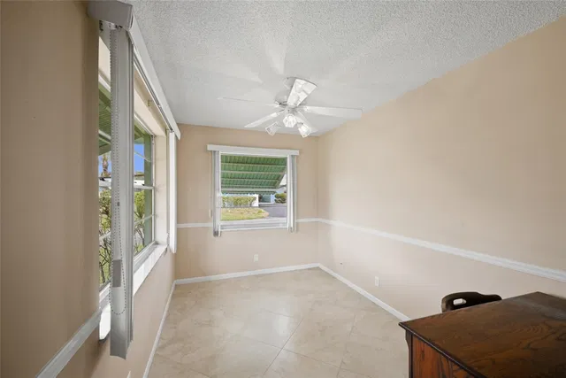 Unit 602 photo 13