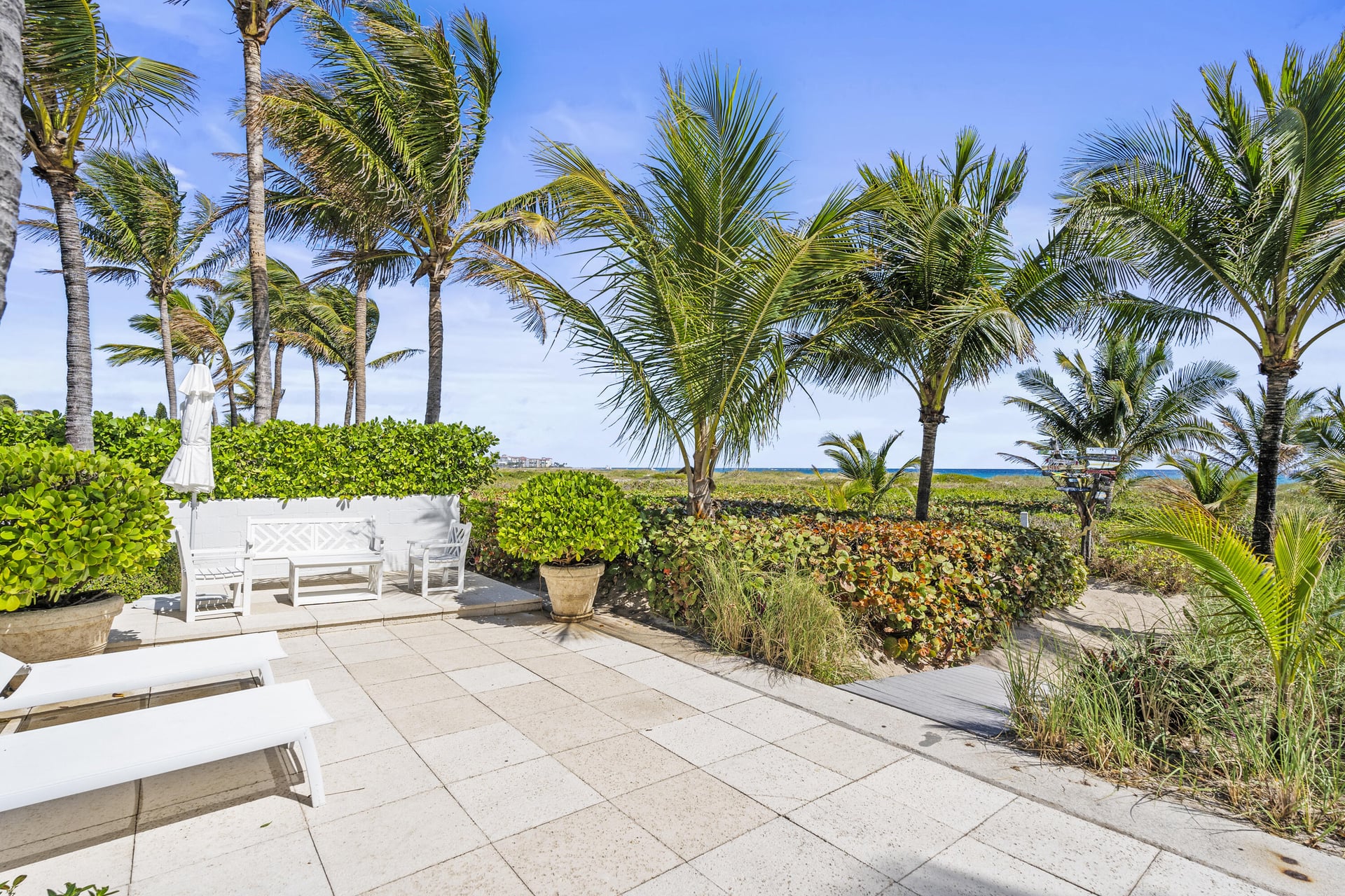 North End Palm Beach Residence photo 29