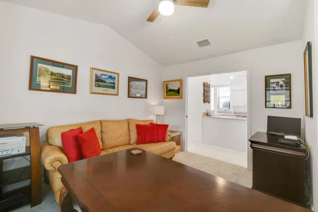 Harbour Ridge Residence photo 30