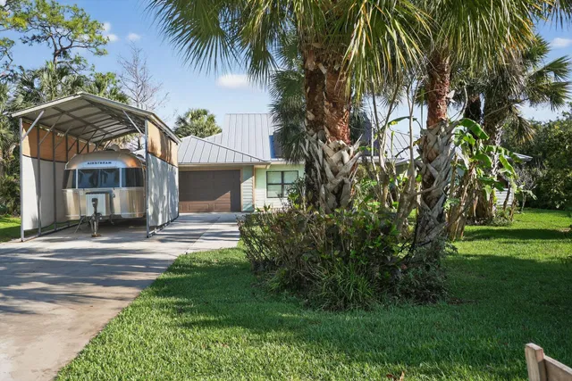Residence photo 6