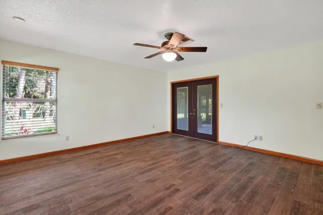 Residence photo 18