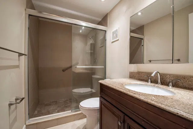  Unit 215 photo 11