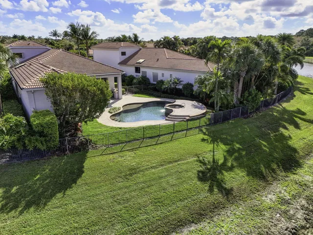 Mirasol Country Club Residence photo 76