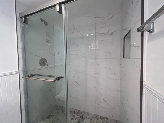 Unit 114 photo 11