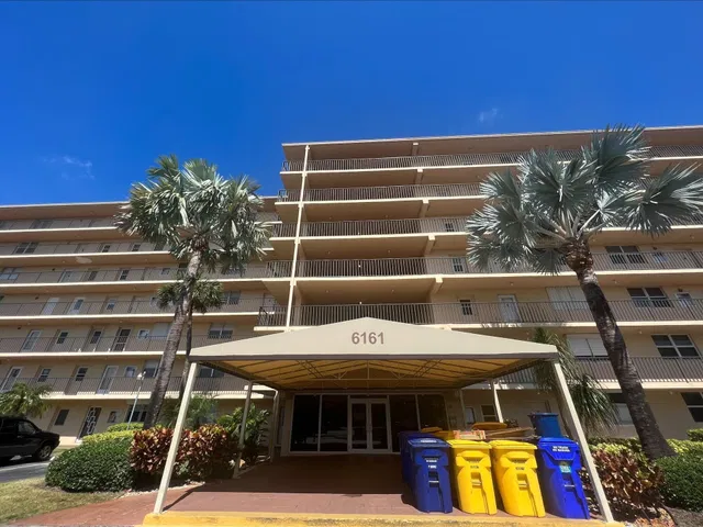 Unit 114 photo 15