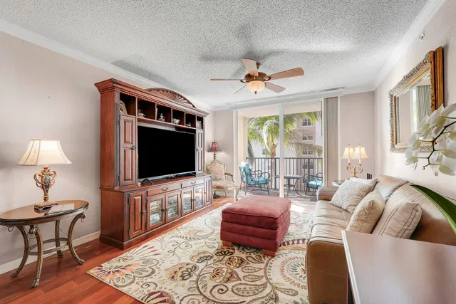 Flagler Pointe Unit 435 photo 8
