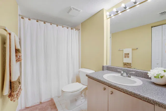 Flagler Pointe Unit 435 photo 12