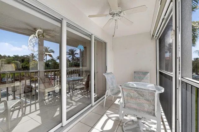 Unit B2 108 photo 9