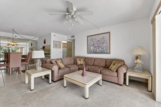 Unit B2 108 photo 10