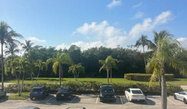 Unit B2 108 photo 15
