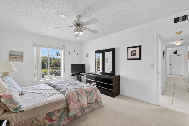 Unit B2 108 photo 18