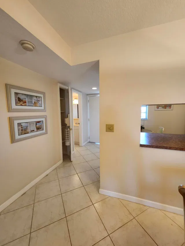 Unit 408 photo 23