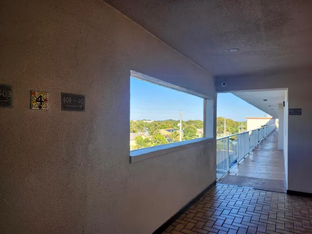 Unit 408 photo 29