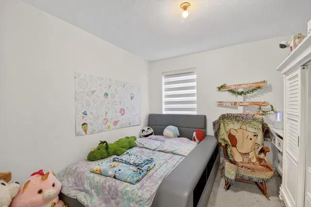 Residence photo 19