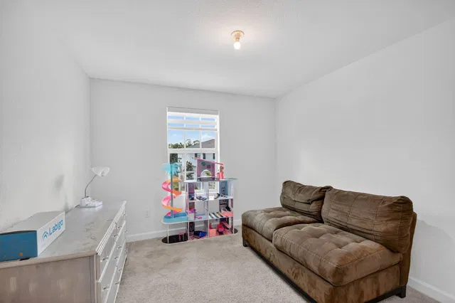 Residence photo 23
