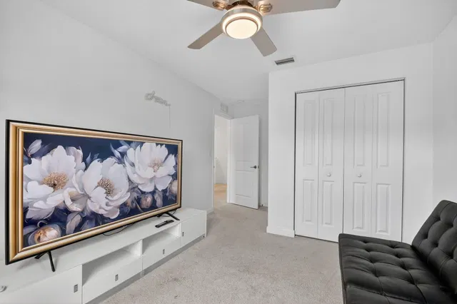 Residence photo 27