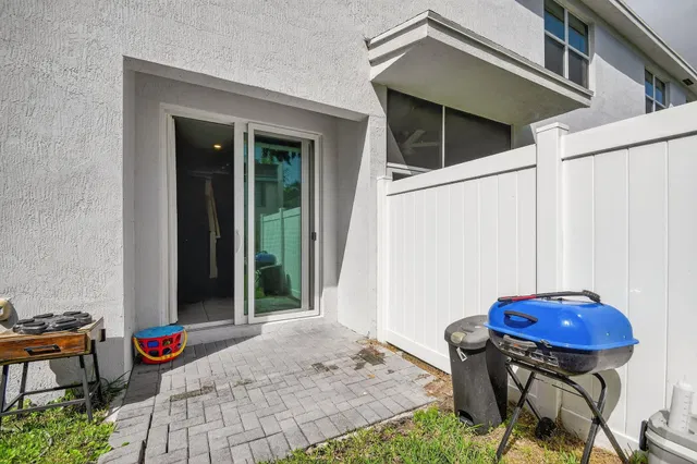 Residence photo 30