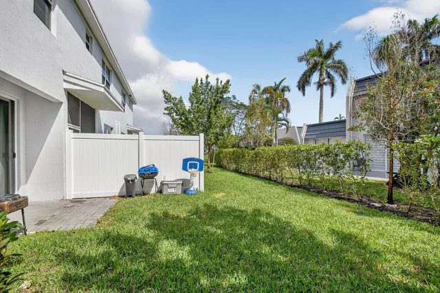 Residence photo 35