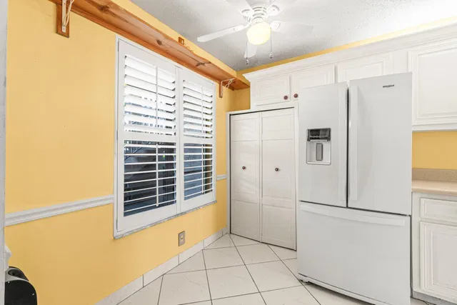 Unit 102 photo 10