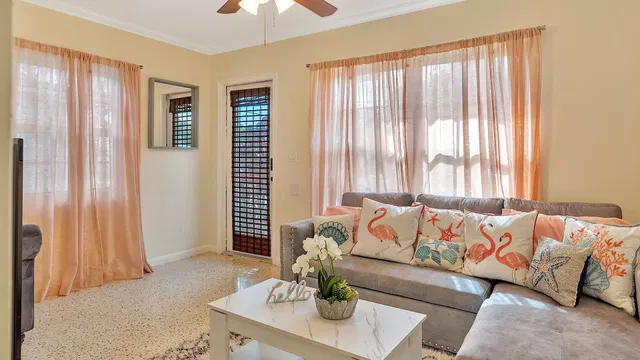  Residence photo 20
