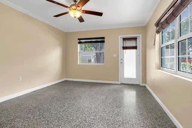  Residence photo 37