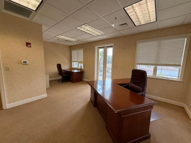 Residence photo 11