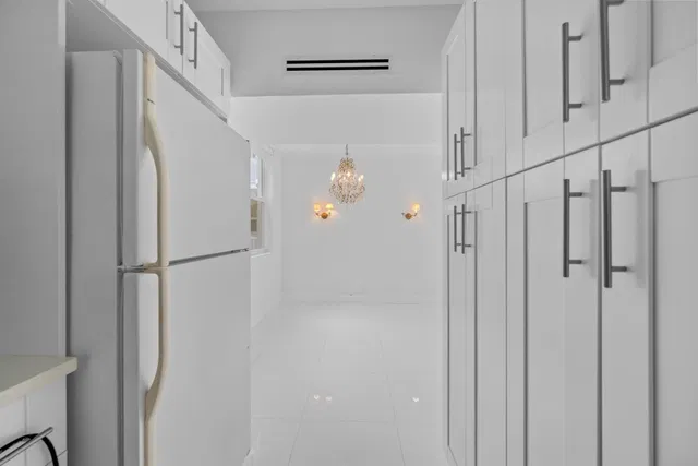 In-Town Palm Beach Unit 2010 photo 6