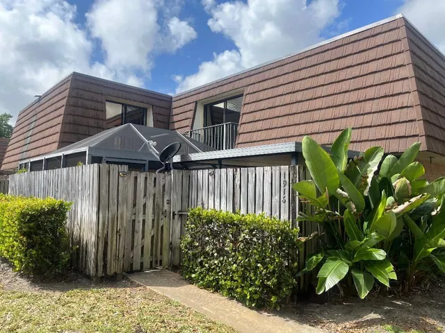 Residence photo 2