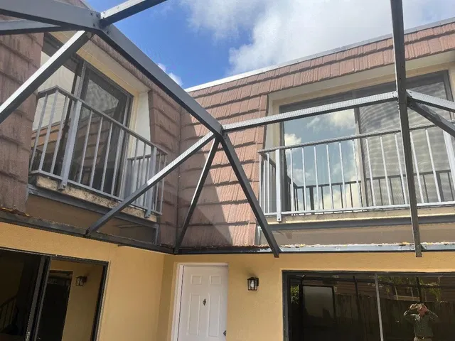 Residence photo 3