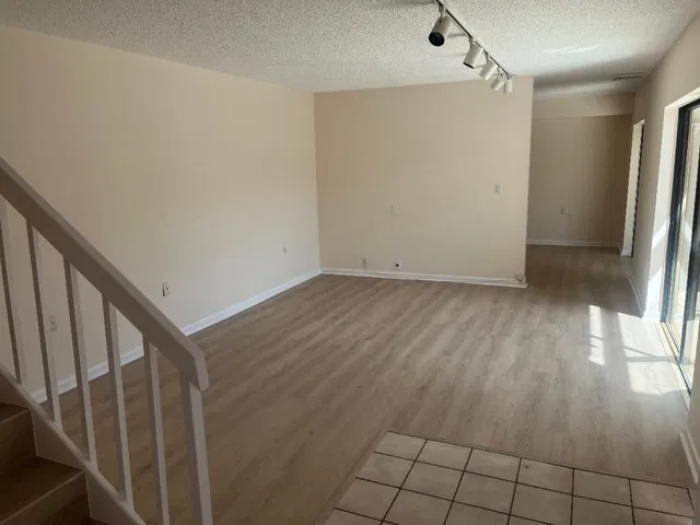 Residence photo 6