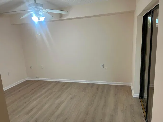 Residence photo 25