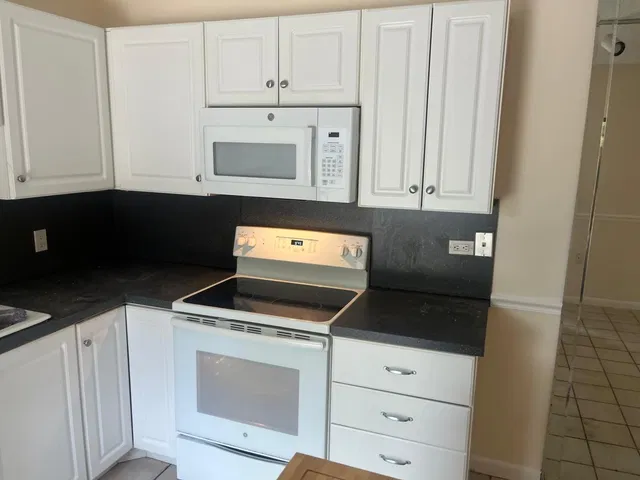 Residence photo 32