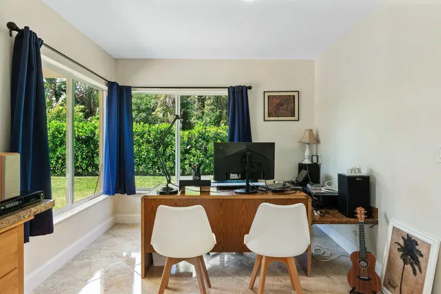  Residence photo 25