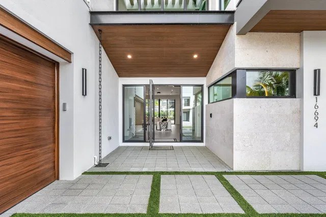 Estates at Morikami Park Residence photo 9