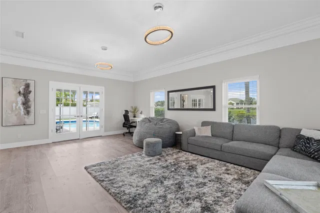 Residence photo 6