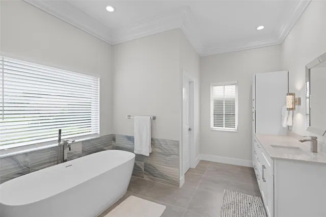 Residence photo 9