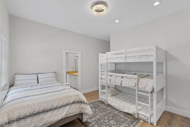 Residence photo 37