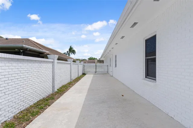 Residence photo 48