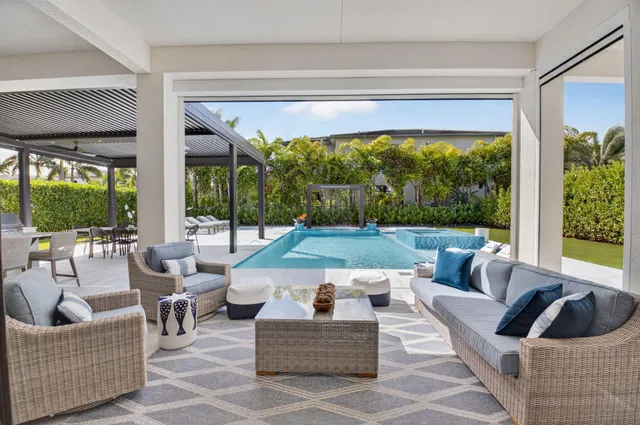 Boca Bridges Residence photo 38