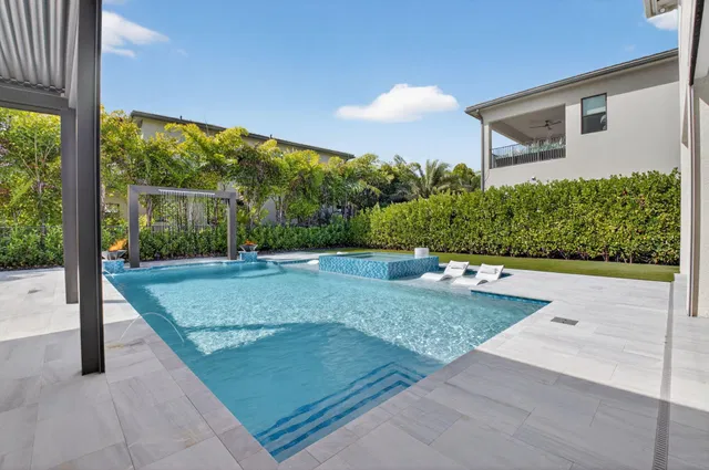 Boca Bridges Residence photo 42